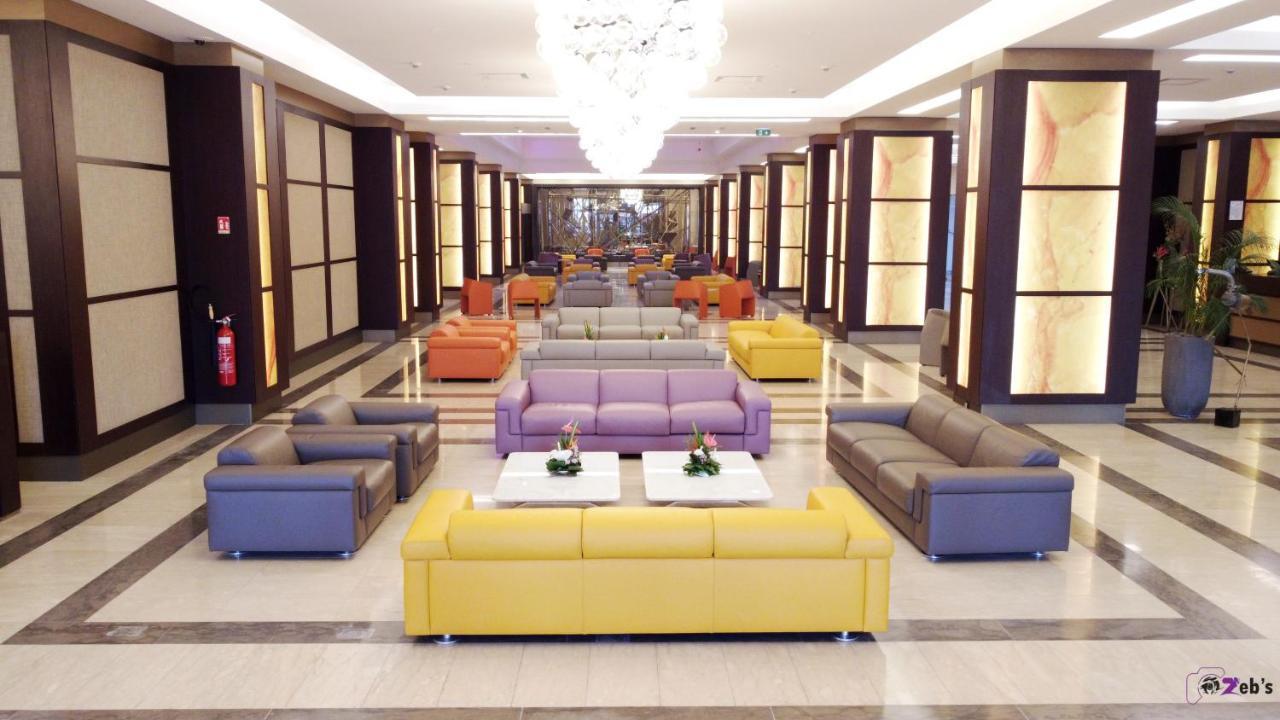 Krystal Palace Дуала Екстер'єр фото